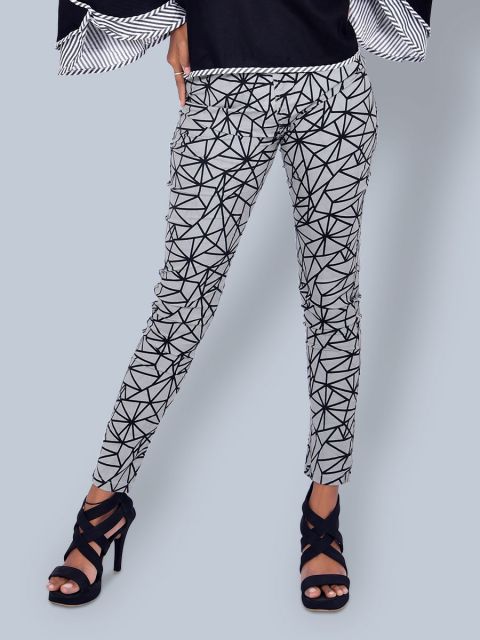 Printed Stretchable Pant - Grey