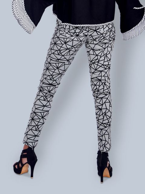 Printed Stretchable Pant - Grey