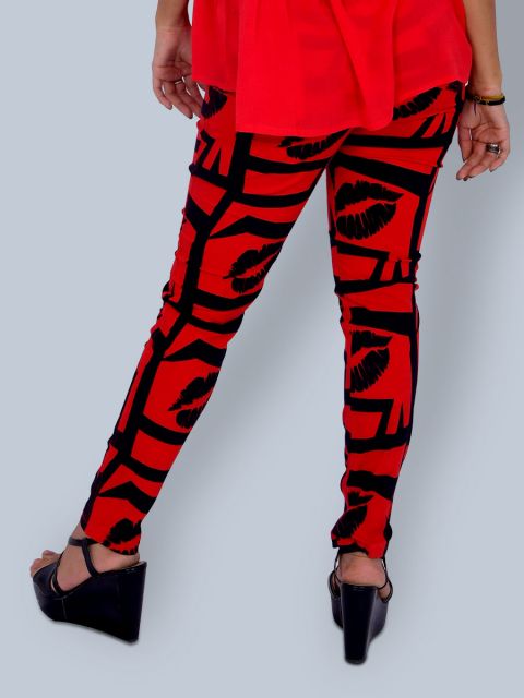 Printed Stretchable Pant-Red & Black